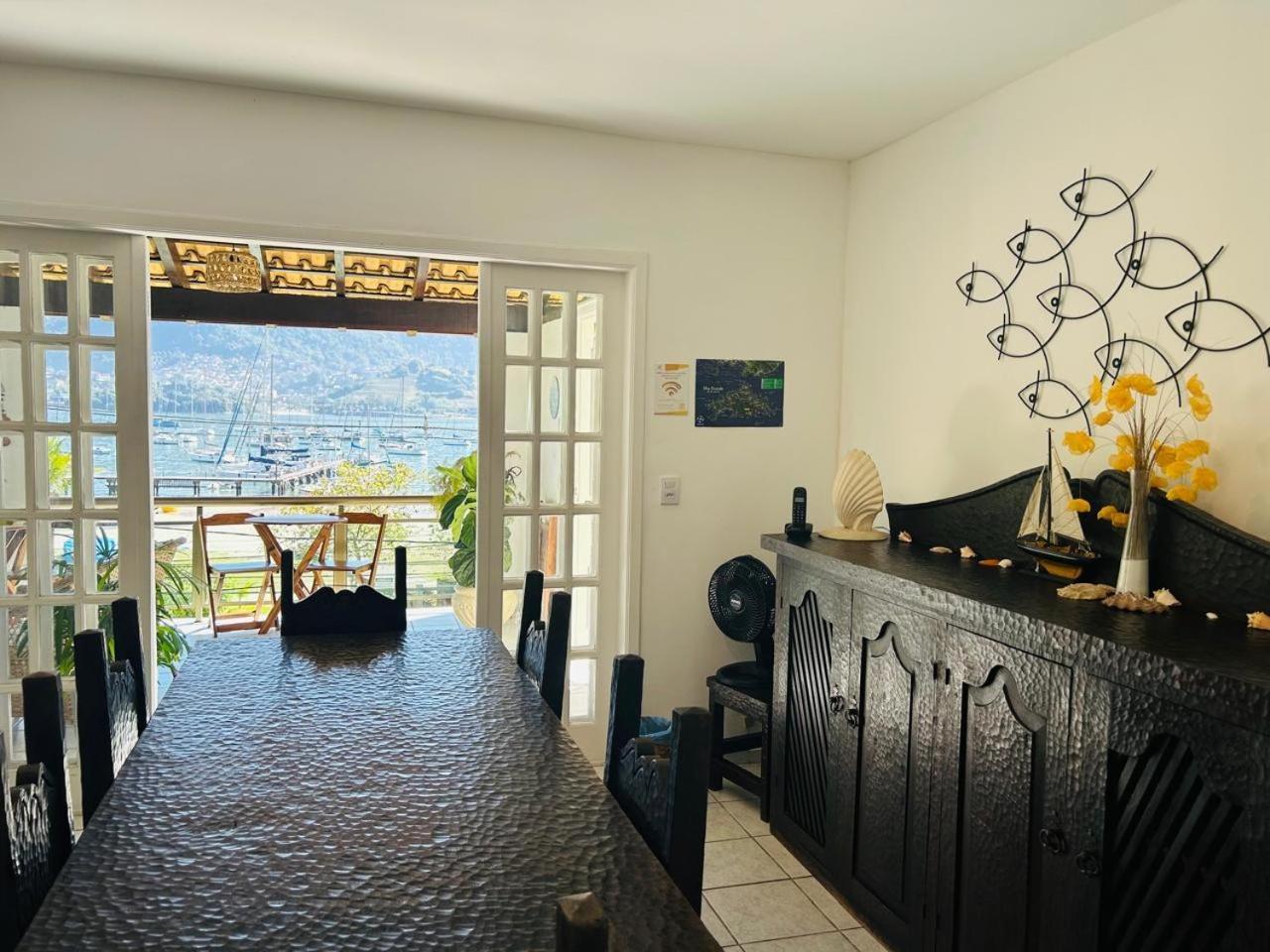 Casa Amarela Bed & Breakfast Angra dos Reis Exterior photo